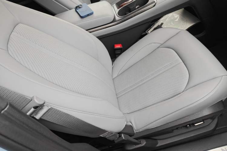 Used Nio ES6 2020 430KM Performance Version Right Front Seat