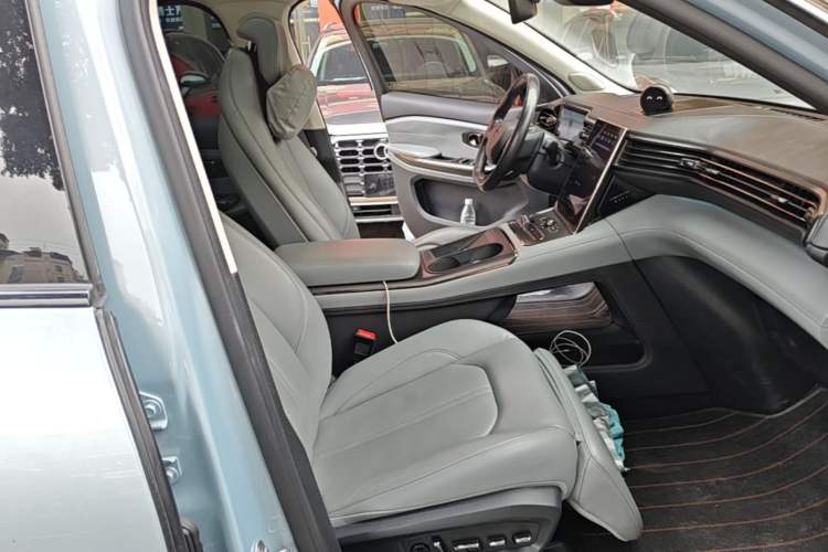 Used Nio ES6 2020 610 km Performance Version Right Front Seat
