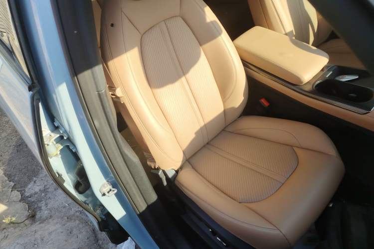 Used Nio ES6 2020 420 km Sport Edition Right Front Seat