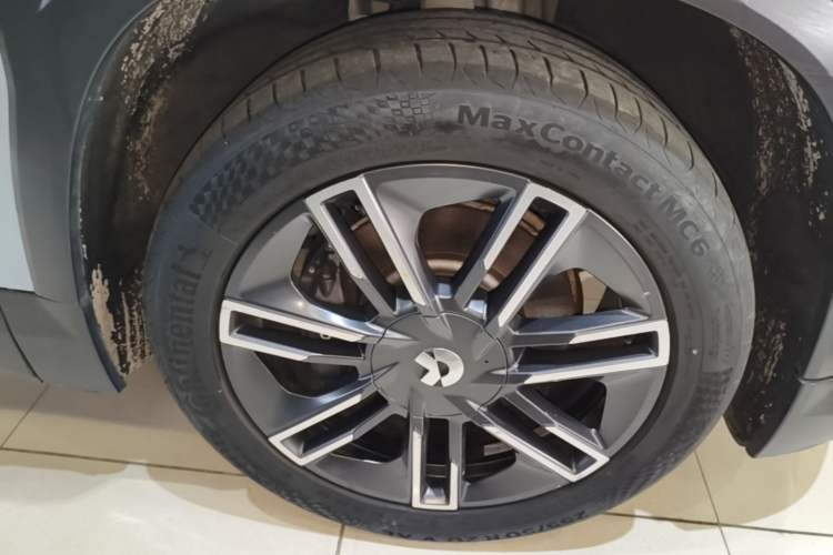Used Nio ES6 2020 600 km Sport Edition Right Front Wheel Hub