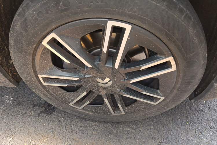 Used Nio ES6 2020 420 km Sport Edition Right Front Wheel Hub