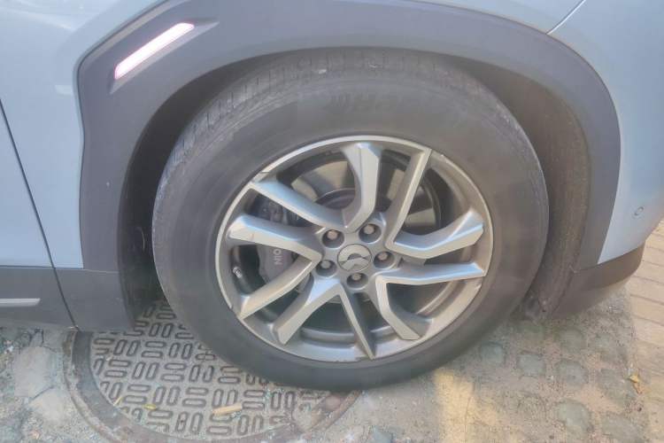 Used Nio ES6 2020 610 km Performance Version Right Front Wheel Hub