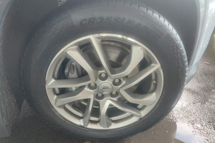 Used Nio ES6 2020 420 km Sport Edition Right Front Wheel Hub
