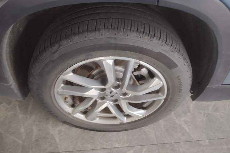 Used Nio ES6 2020 455KM Sport Edition Right Rear Wheel Hub