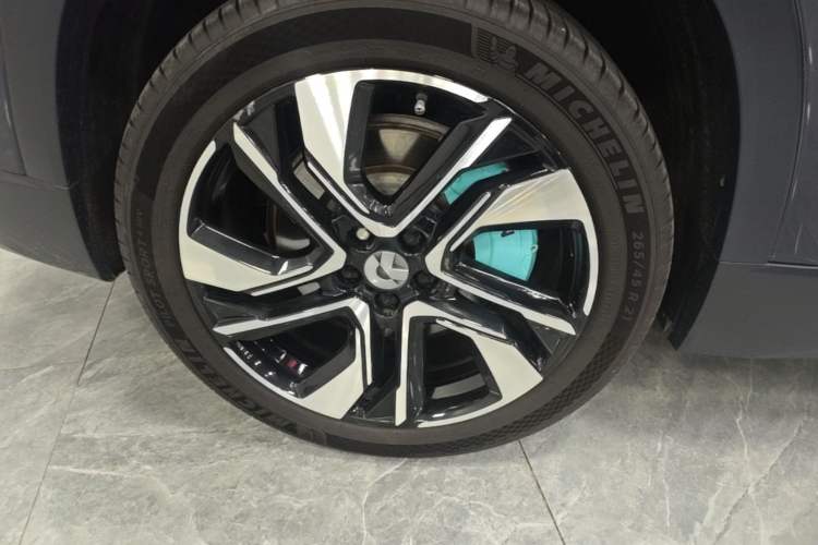 Used Nio ES6 2020 610 km Performance Version Right Rear Wheel Hub
