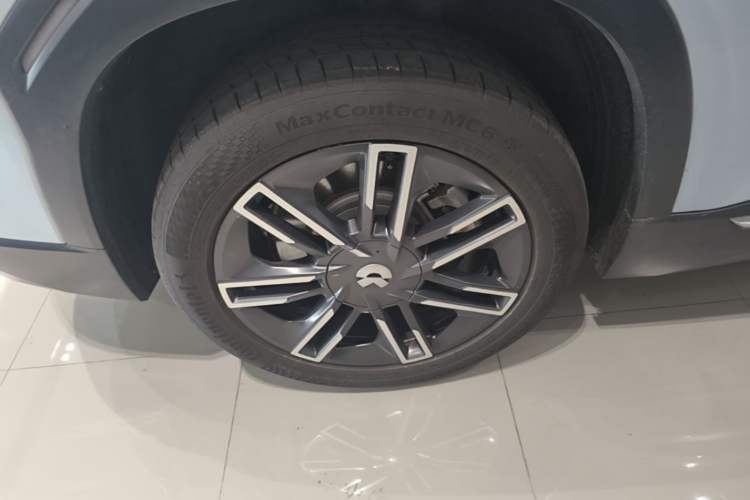Used Nio ES6 2020 420 km Sport Edition Right Rear Wheel Hub
