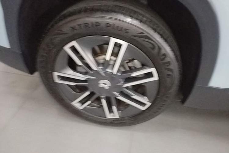 Used Nio ES6 2020 420 km Sport Edition Right Rear Wheel Hub