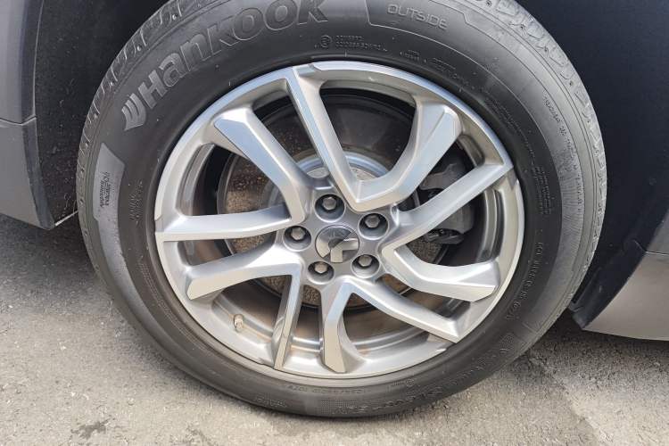 Used Nio ES6 2020 420 km Sport Edition Right Rear Wheel Hub