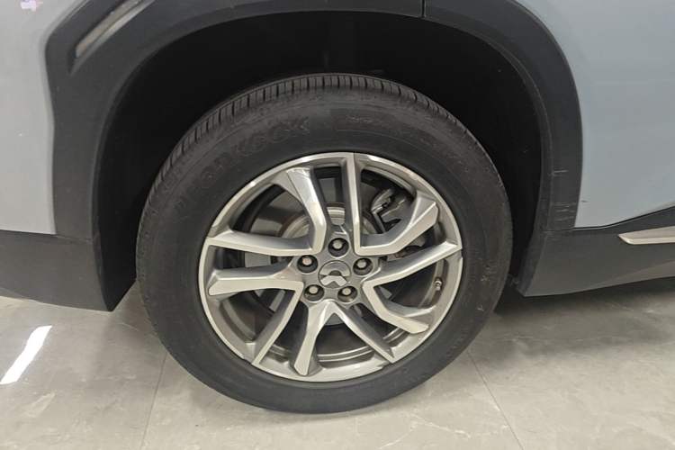 Used Nio ES6 2020 420 km Sport Edition Right Rear Wheel Hub