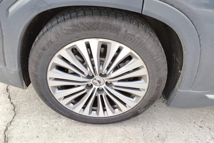 Used Nio ES6 2020 610 km Performance Version Right Rear Wheel Hub