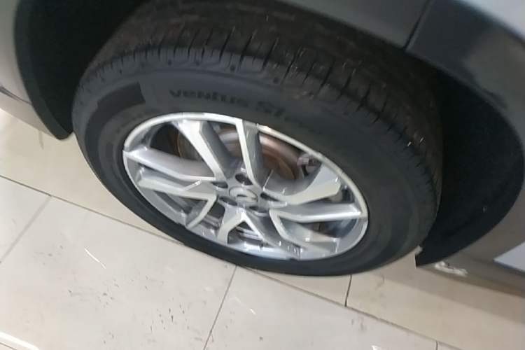 Used Nio ES6 2020 600 km Sport Edition Right Rear Wheel Hub