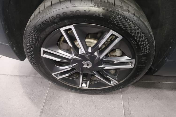 Used Nio ES6 2020 420 km Sport Edition Right Rear Wheel Hub