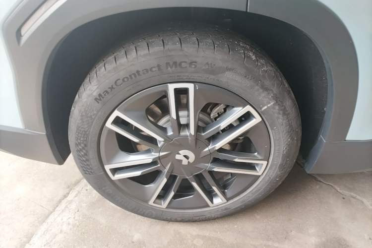 Used Nio ES6 2020 610 km Performance Version Right Rear Wheel Hub
