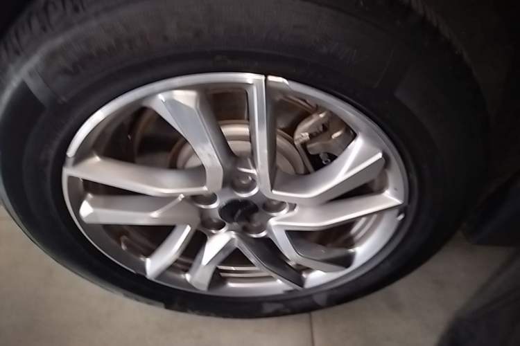 Used Nio ES6 2020 455KM Sport Edition Right Rear Wheel Hub