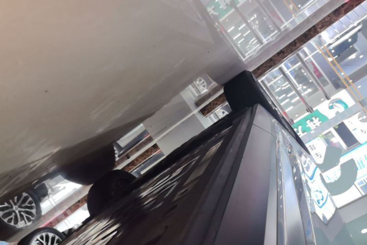 Used Nio ES6 2020 420 km Sport Edition Right Side Sill