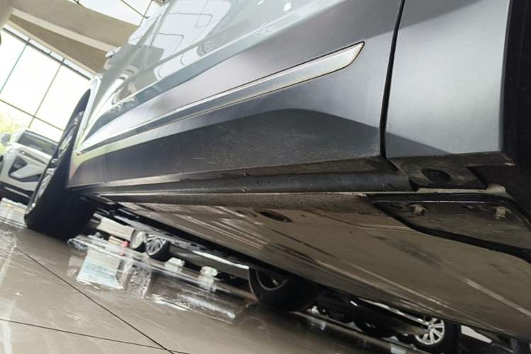 Used Nio ES6 2020 430KM Performance Version Right Side Sill