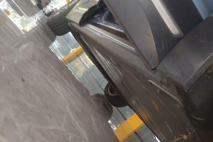 Used Nio ES6 2020 455KM Sport Edition Right Side Sill