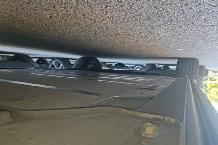 Used Nio ES6 2020 420 km Sport Edition Right Side Sill