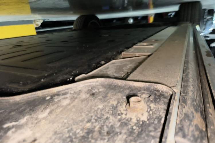 Used Nio ES6 2020 455KM Sport Edition Right Side Sill