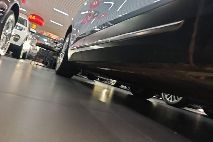 Used Nio ES6 2020 510 km Performance Version Right Side Sill