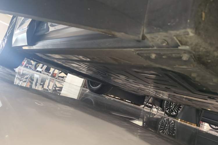 Used Nio ES6 2020 420 km Sport Edition Right Side Sill