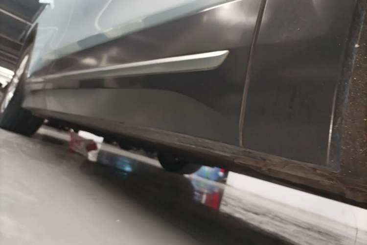 Used Nio ES6 2020 430KM Performance Version Right Side Sill