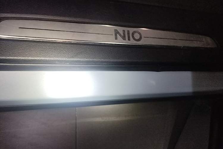 Used Nio ES6 2020 420 km Sport Edition Right Side Sill