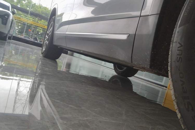 Used Nio ES6 2020 420 km Sport Edition Right Side Sill