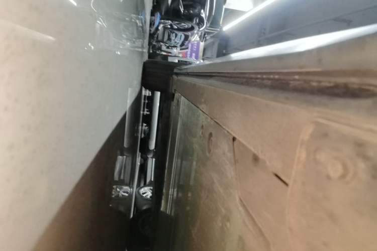Used Nio ES6 2020 420 km Sport Edition Right Side Sill