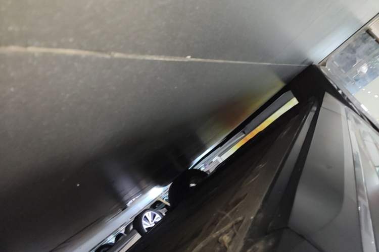 Used Nio ES6 2020 610 km Performance Version Right Side Sill