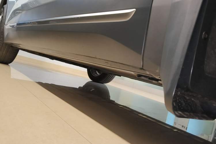 Used Nio ES6 2020 455KM Sport Edition Right Side Sill
