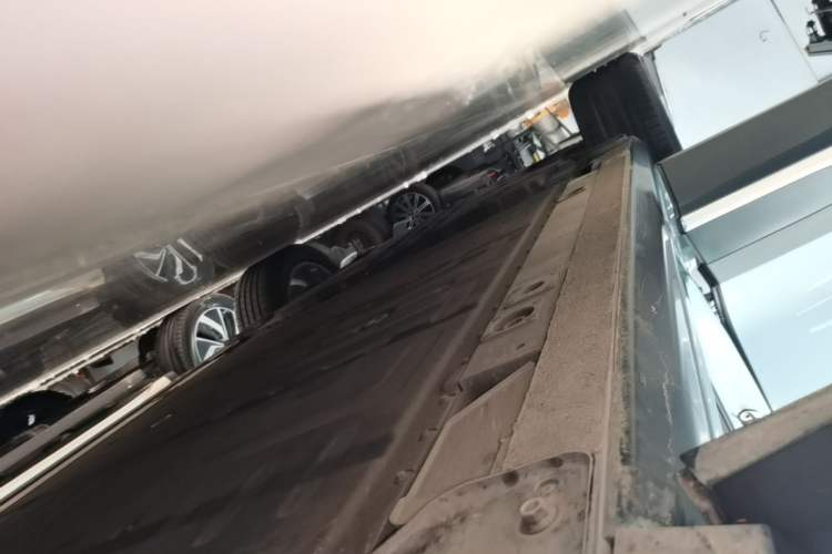 Used Nio ES6 2020 420 km Sport Edition Right Side Sill