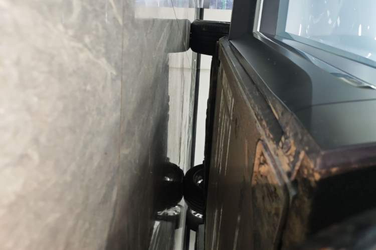 Used Nio ES6 2020 455KM Sport Edition Right Side Sill