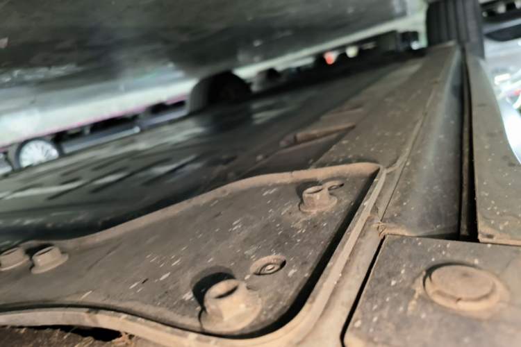 Used Nio ES6 2020 420 km Sport Edition Right Side Sill