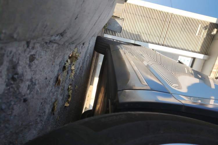 Used Nio ES6 2020 420 km Sport Edition Right Side Sill