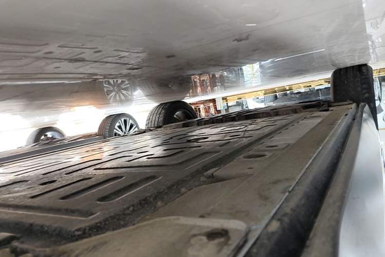 Used Nio ES6 2020 455KM Sport Edition Right Side Sill