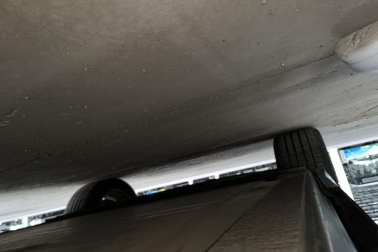 Used Nio ES6 2020 420 km Sport Edition Right Side Sill