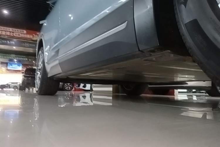 Used Nio ES6 2020 465 km Performance Version Right Side Sill