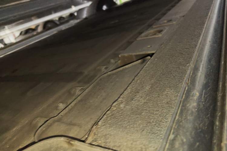 Used Nio ES6 2020 430 km Signature Edition Right Side Sill