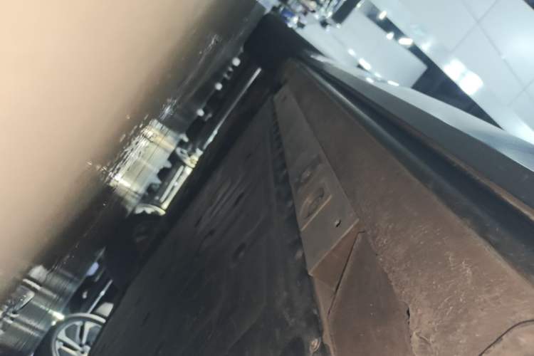 Used Nio ES6 2020 610 km Performance Version Right Side Sill
