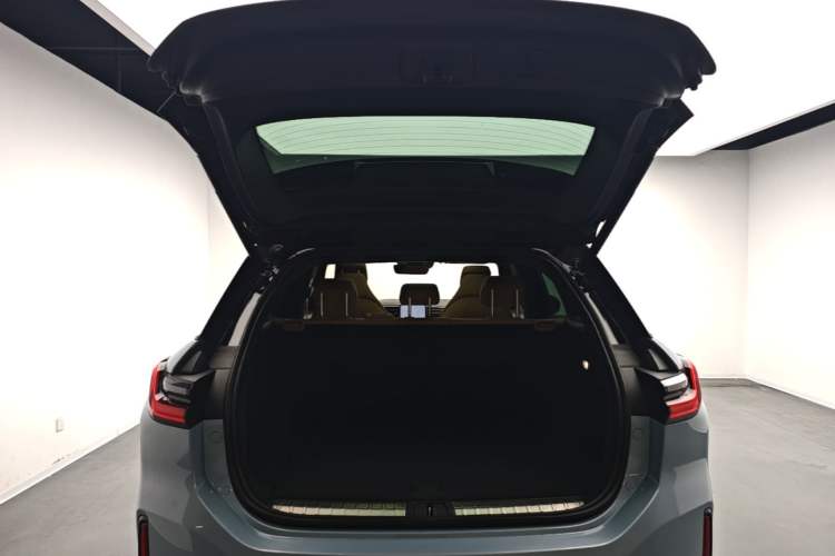 Used Nio ES6 2020 420 km Sport Edition Trunk