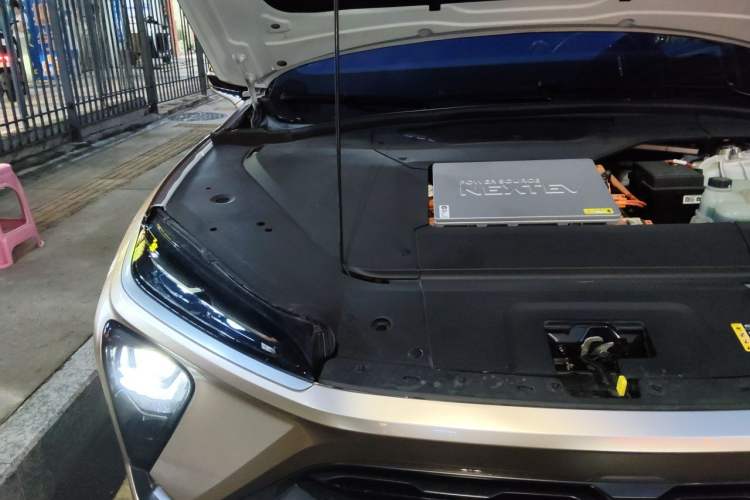 Used Nio ES6 2020 430KM Performance Version Engine Bay Right