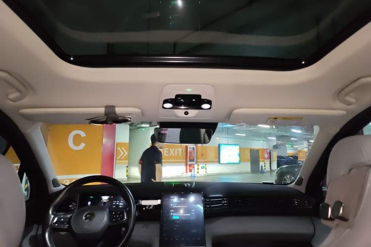 Used Nio ES6 2020 420 km Sport Edition Headliner