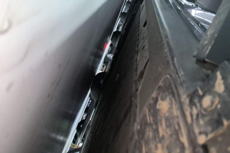 Used Nio ES6 2020 430KM Performance Version Right Side Sill