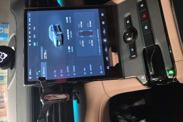 Used Nio ES6 2020 610 km Performance Version Audio And AC Panel