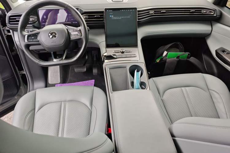 Used Nio ES6 2020 600 km Sport Edition Center Console