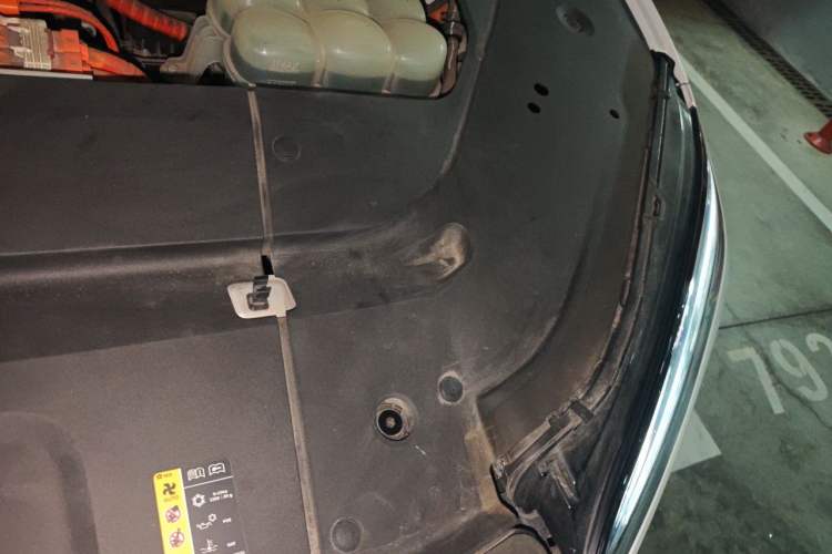 Used Nio ES6 2020 600 km Sport Edition Engine Bay Left