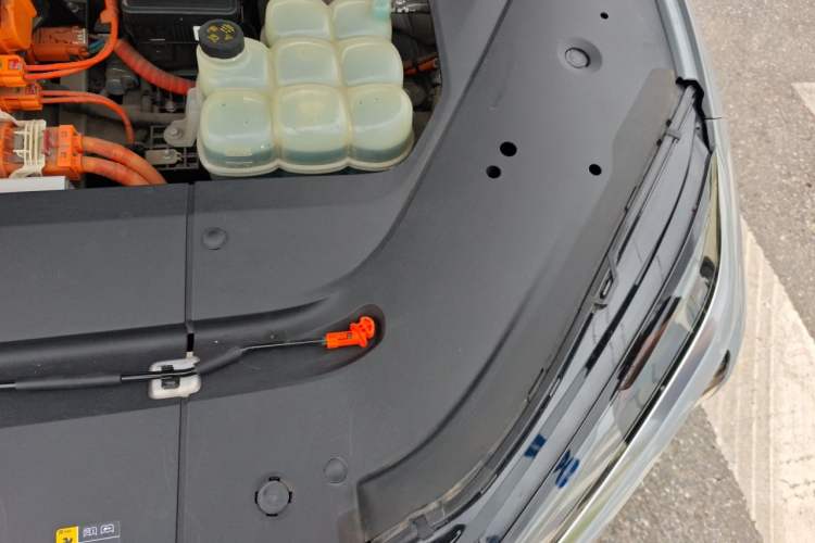 Used Nio ES6 2020 600 km Sport Edition Engine Bay Left