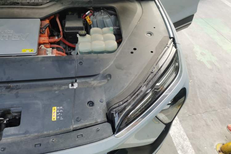 Used Nio ES6 2020 420 km Sport Edition Engine Bay Left