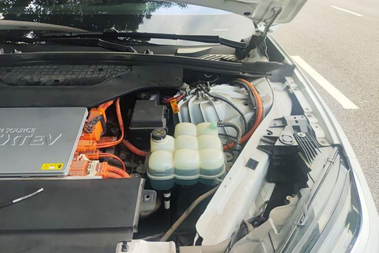 Used Nio ES6 2020 420 km Sport Edition Engine Bay Left